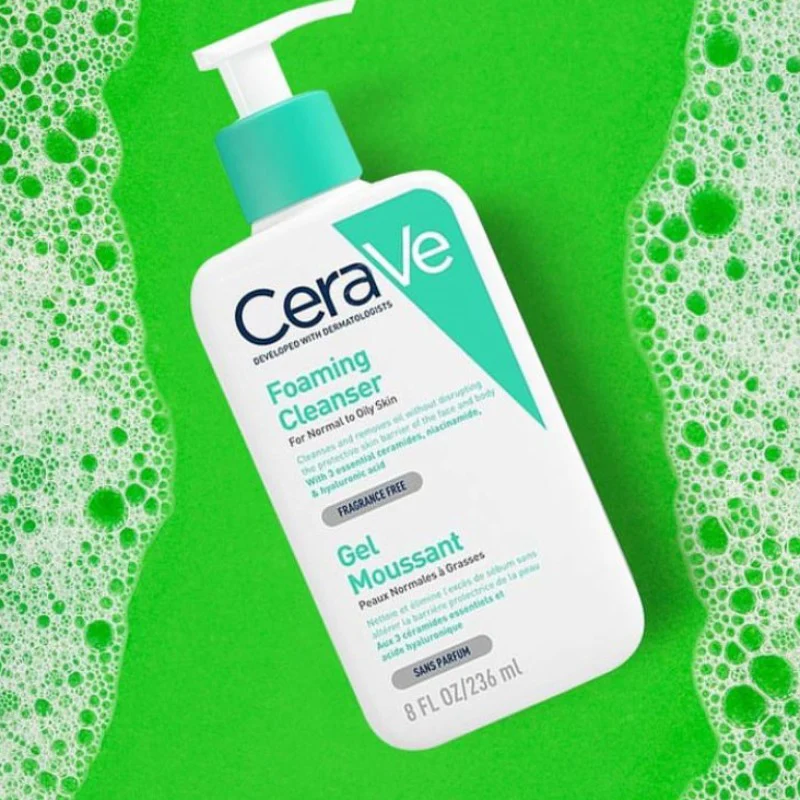 CeraVe Foaming Facial Cleanser bottle with pump – ideal for normal to oily skin, enriched with ceramides, niacinamide, and hyaluronic acid.